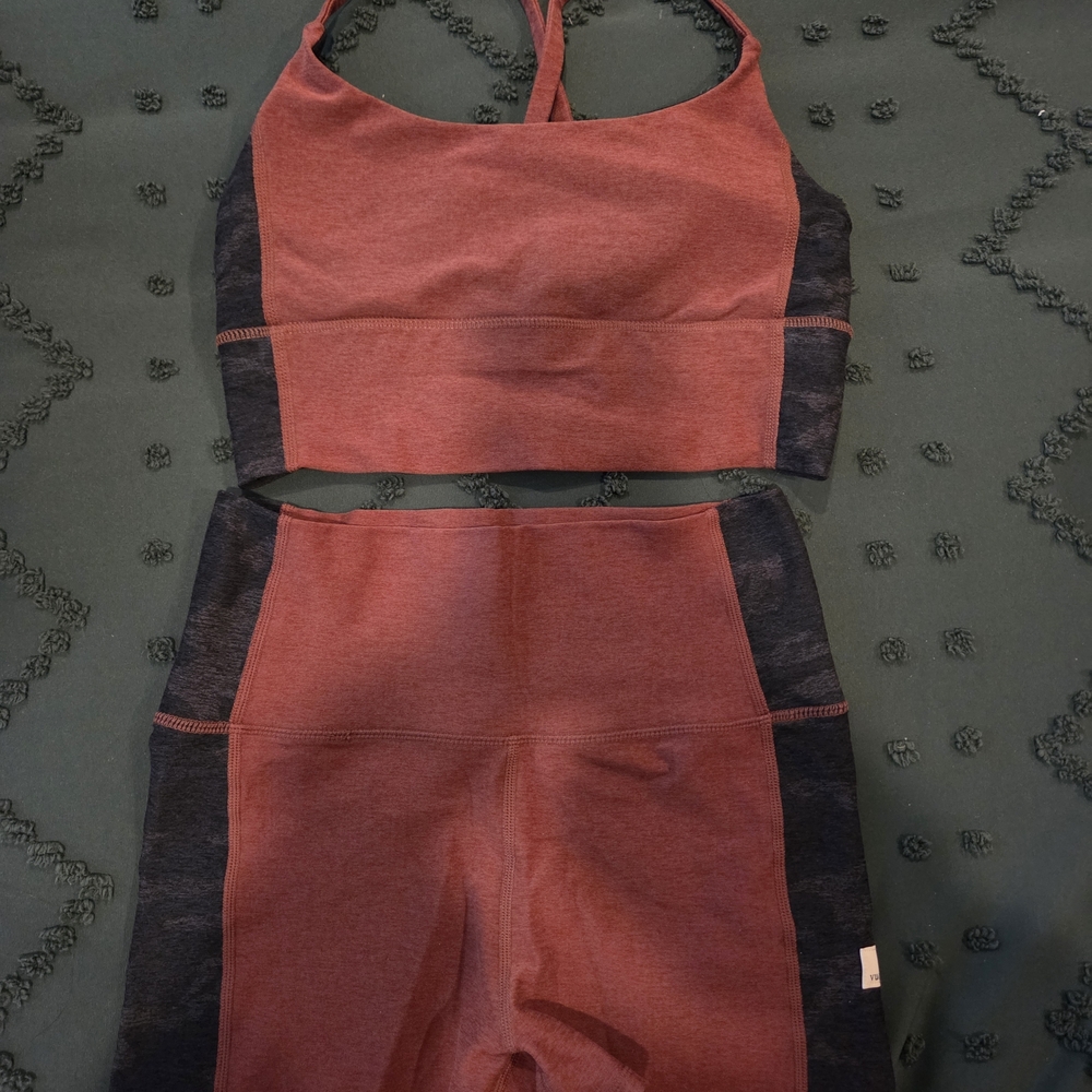 Vuori Aspire Elevation Set I'm Cedar Heather Size Small